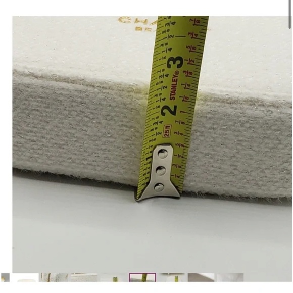 NIB Authentic Chanel Cosmetic Make up Bag White with Gold Ornament - Picture 5 of 6